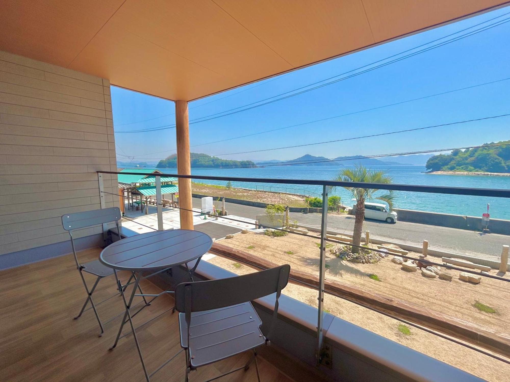 East Shimanami Mukaishima Seafront Villa *