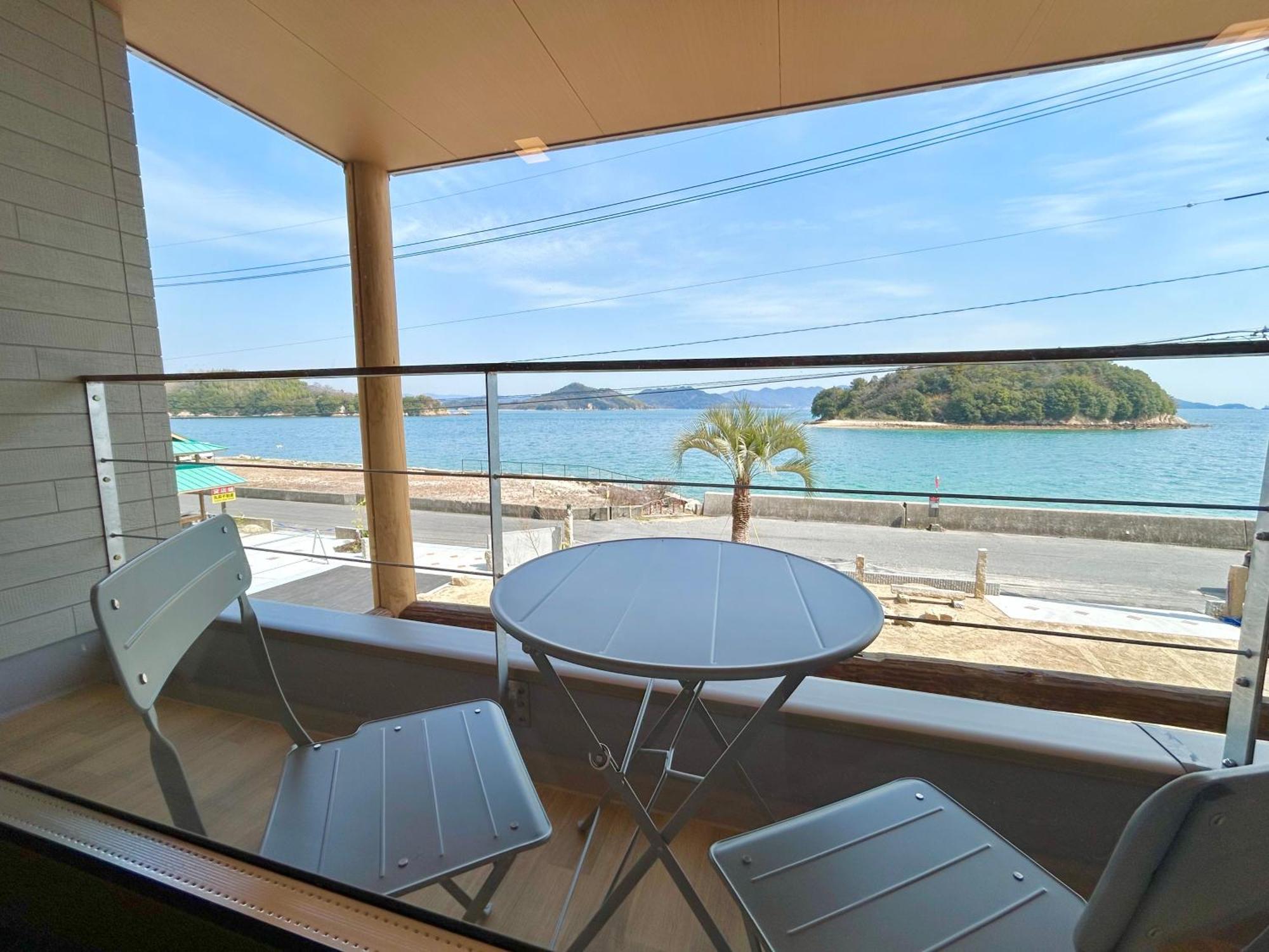 East Shimanami Mukaishima Seafront Villa
